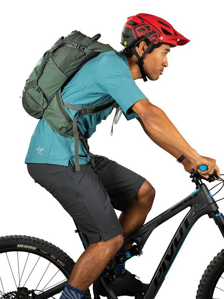 Osprey Raptor 14L Mens Mountain Biking Backpack Black 8 Osprey Raptor 14L Mens Mountain Biking Backpack Black - Image 8